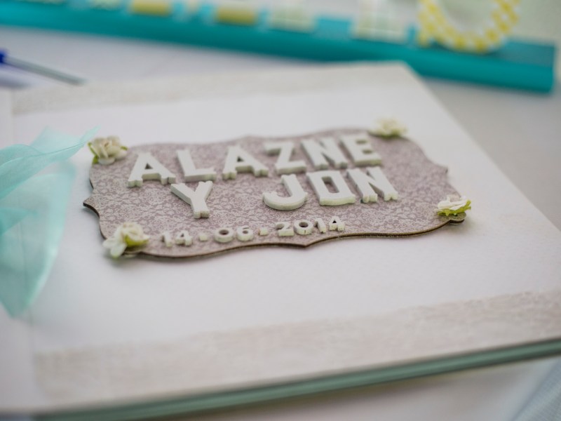 Álbum de firmas con caja o sin caja